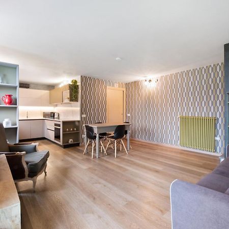 Aloha Lake Apartments مانديلو ديل لاريو المظهر الخارجي الصورة