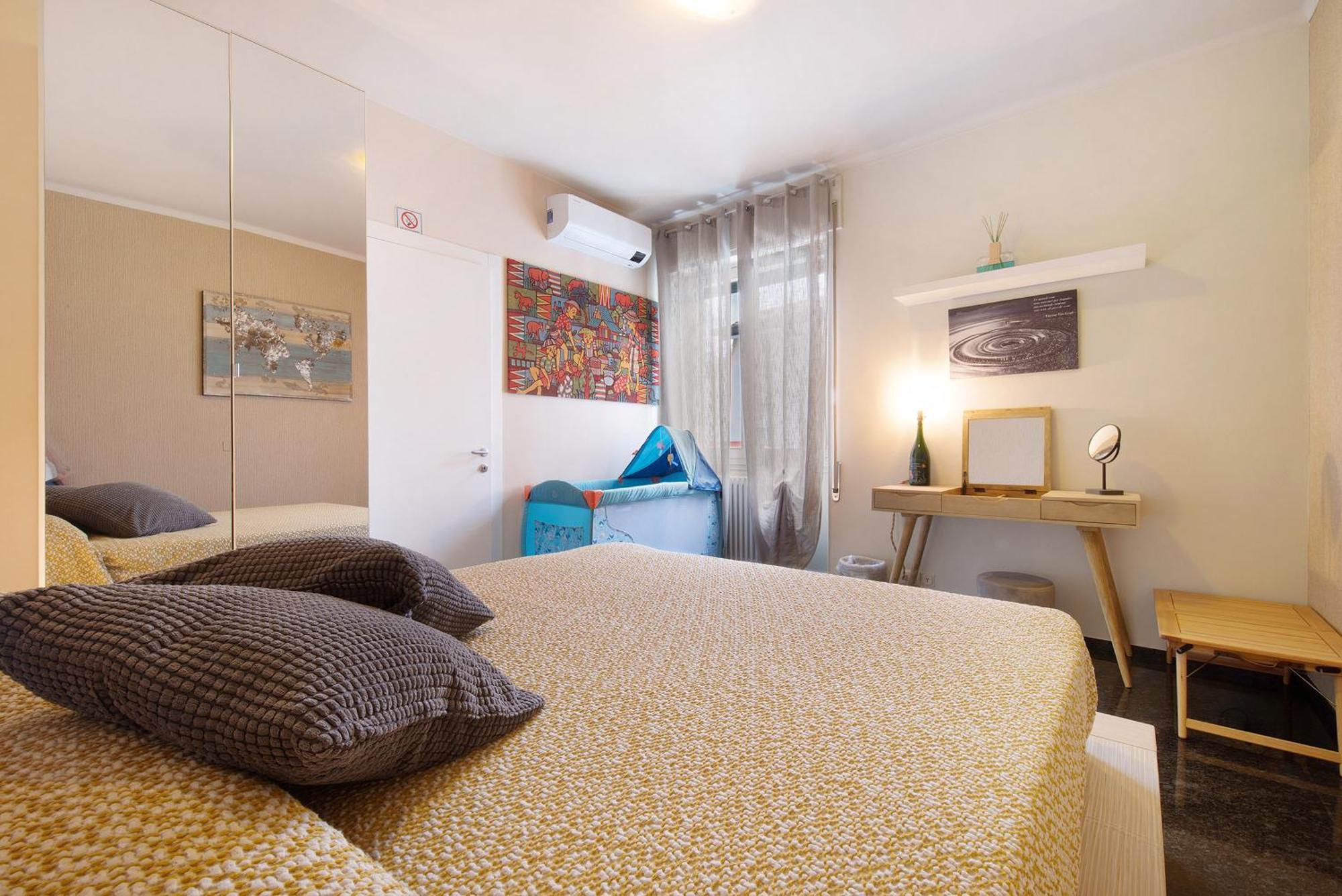 Aloha Lake Apartments مانديلو ديل لاريو المظهر الخارجي الصورة