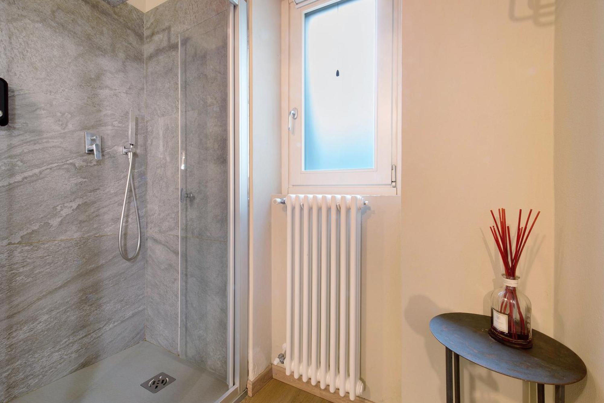 Aloha Lake Apartments مانديلو ديل لاريو المظهر الخارجي الصورة