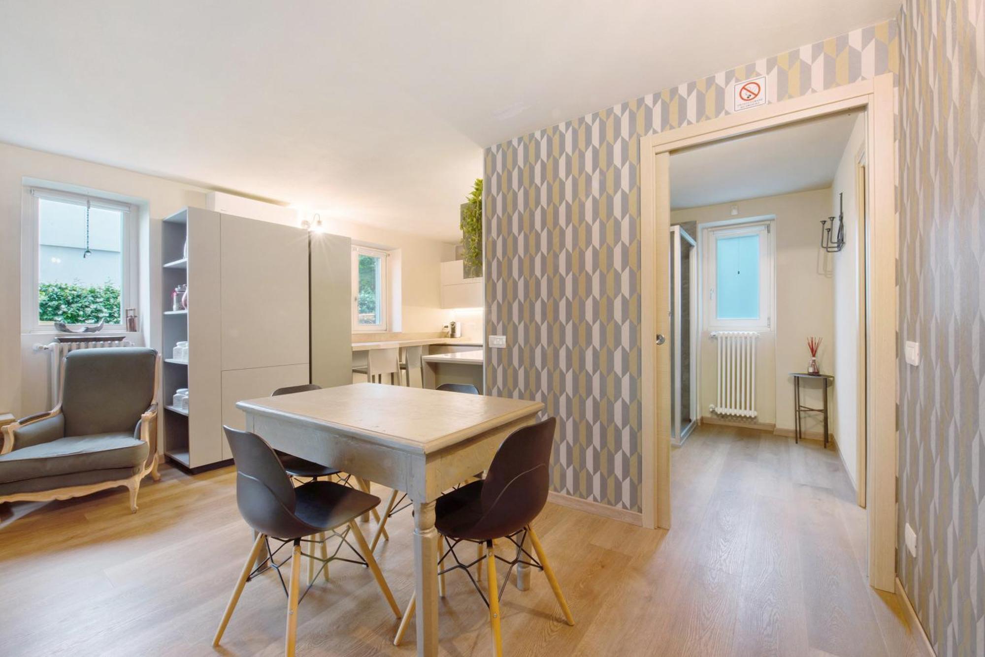 Aloha Lake Apartments مانديلو ديل لاريو المظهر الخارجي الصورة